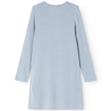 Blue evening dress with long sleeves and round neckline, straight fit, ribbed surface.
