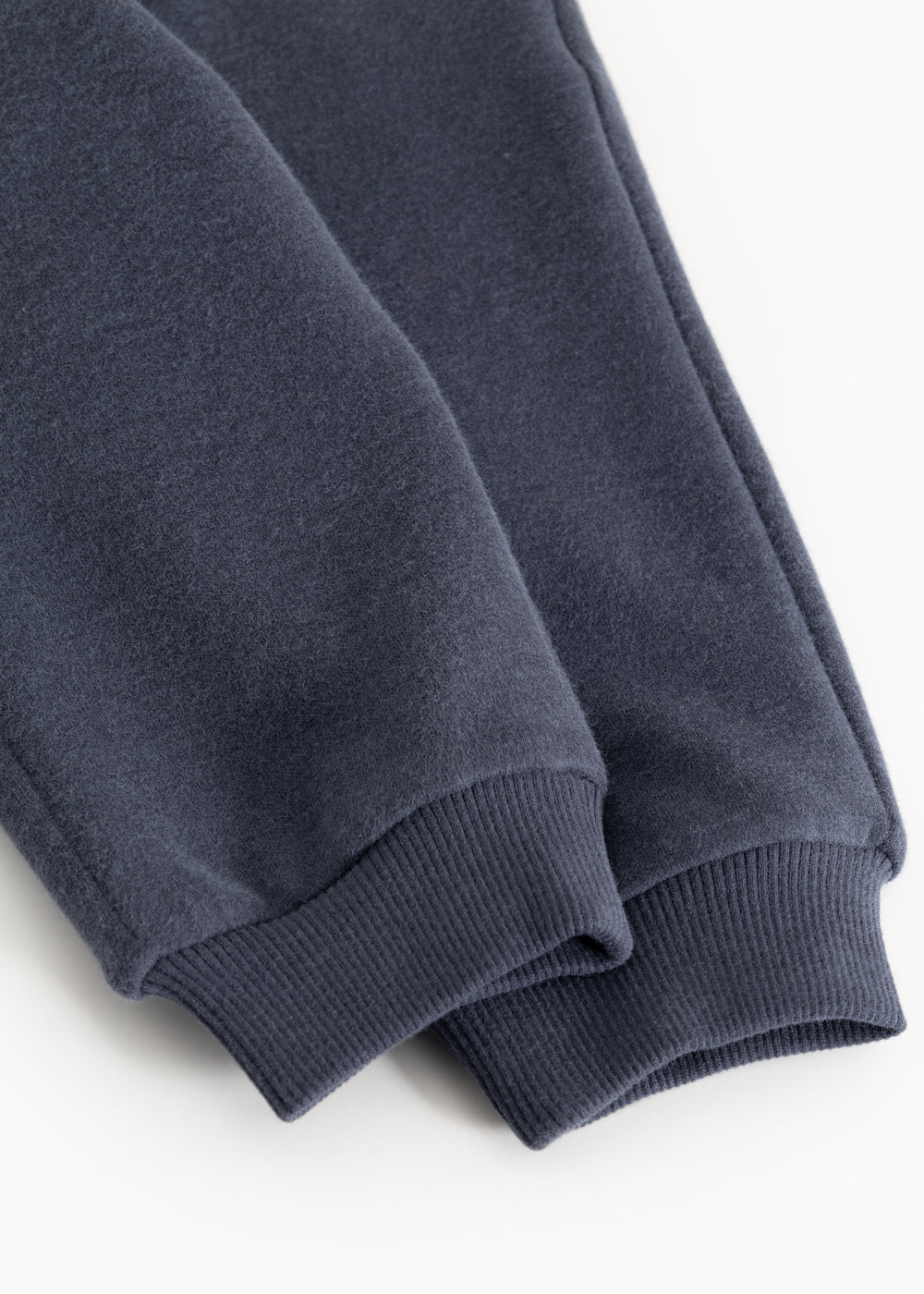 Paki B underwear with ribbed edge at the bottom of the pants.