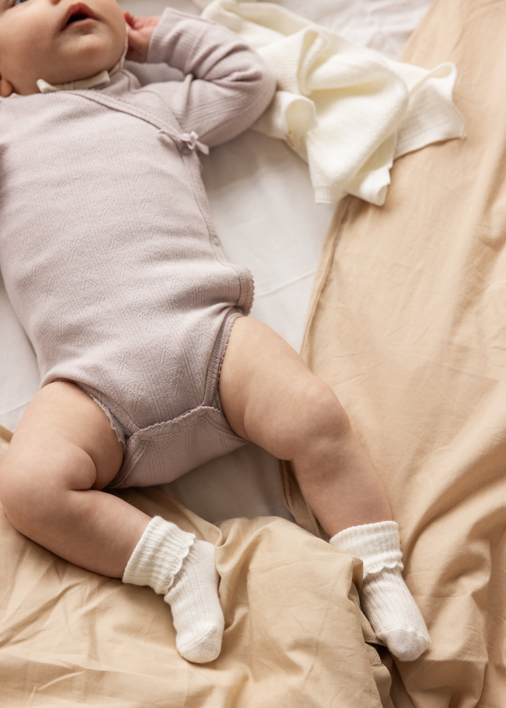 Newborn Socks Scallop 2-pack, Socks - Gentle White