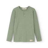 Long-sleeved T-shirt in muted green with round neck and front button closure