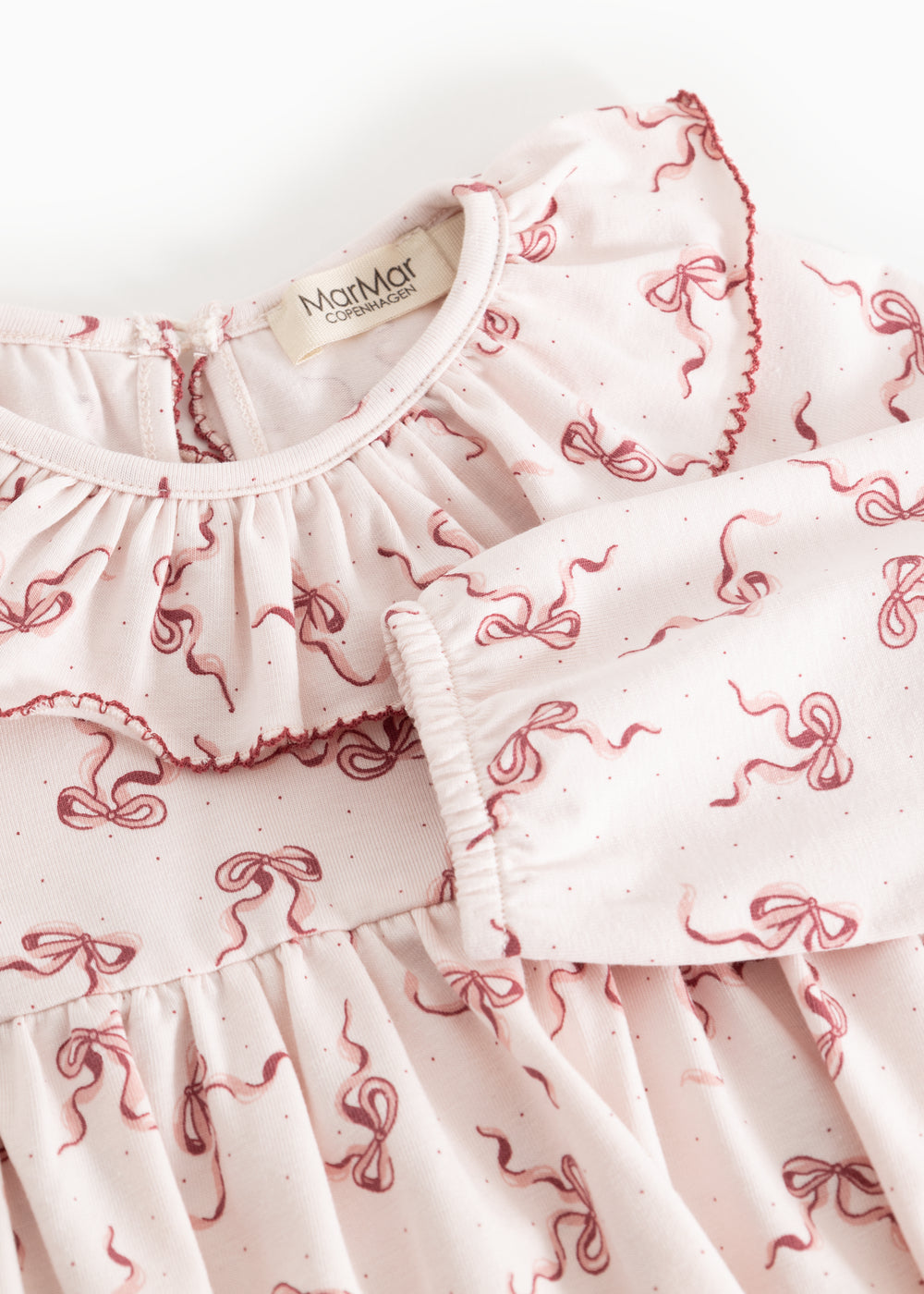 Riva dress, close to neck and sleeve edge with bow print and ruffles