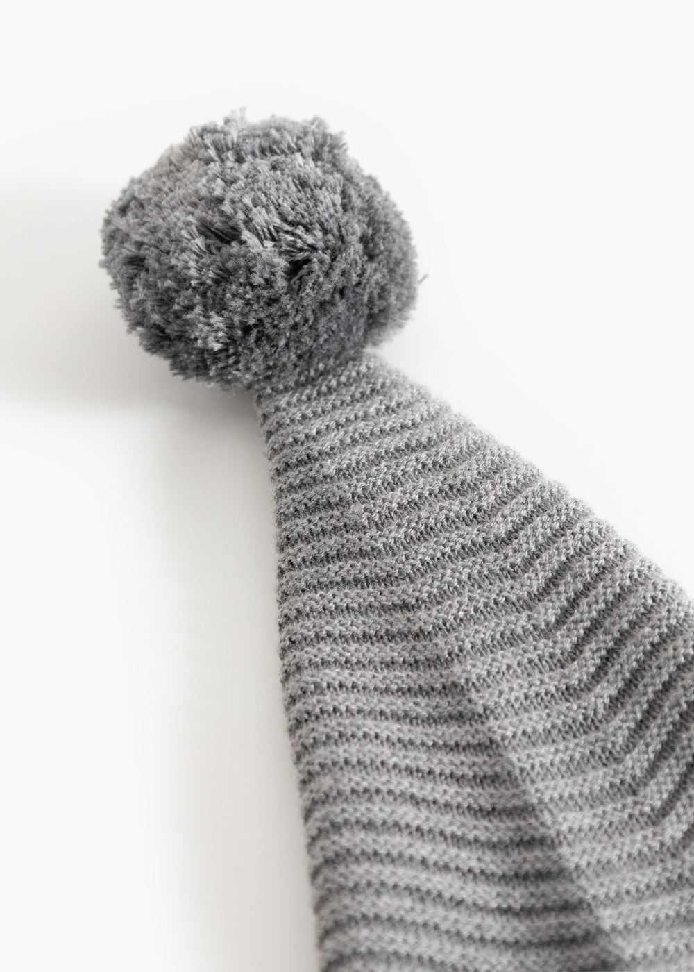Alfen knitted elf hat, gray melange, with pom-pom and ribbed edge