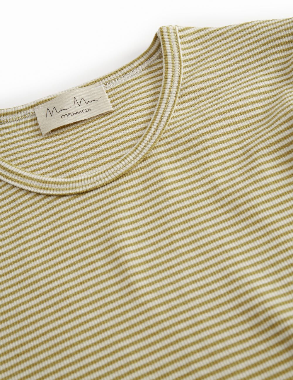Womensmet t-shirt with green stripes