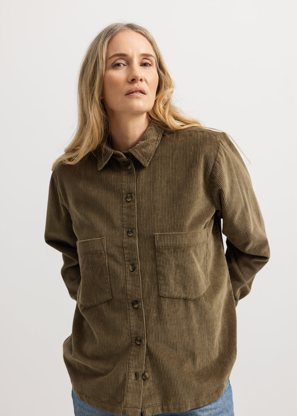 Dark olive shirt with button closure, collar and two chest pockets