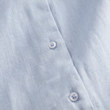 Kortærmet lyseblå skjorte til kvinder