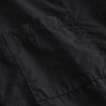 Kortærmet sort skjorte til kvinder med en løs pasform, klassisk krave