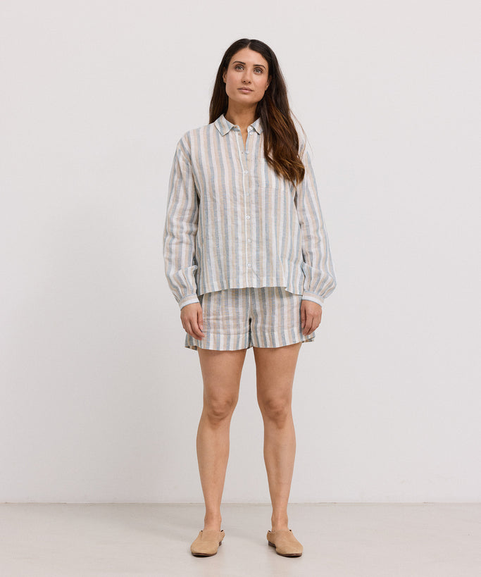 Skjorte og matchede shorts til kvinde