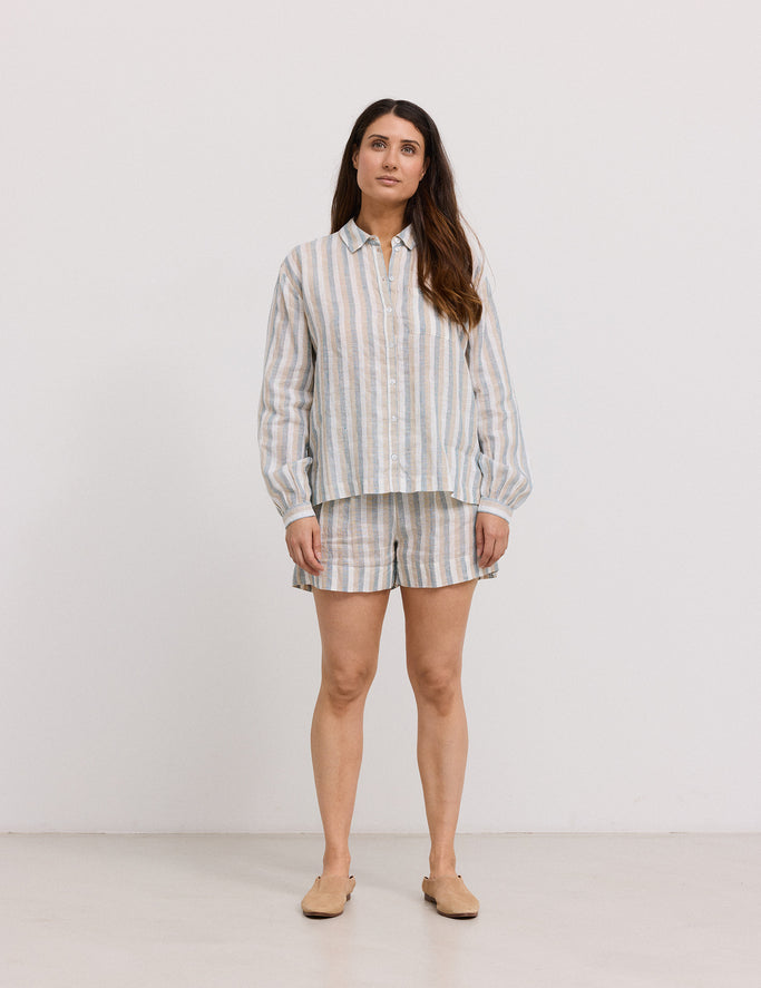 Skjorte og matchede shorts til kvinde