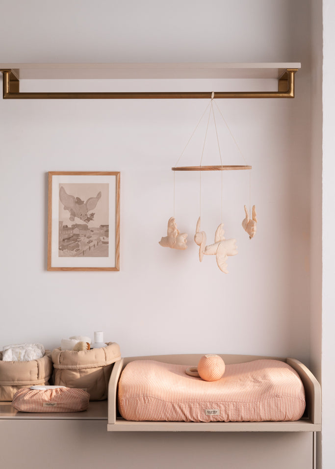 Tablecloth for wet wipes