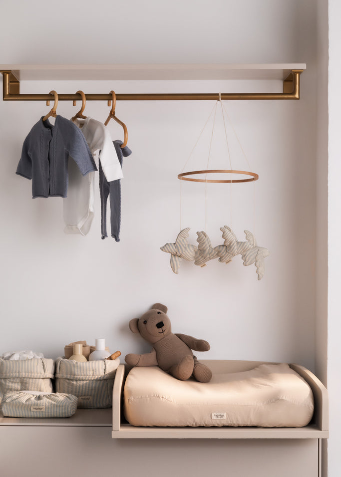 Tablecloth for wet wipes